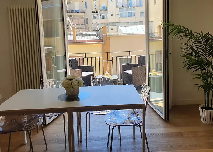 Majestic Seaview - Centro شقة *