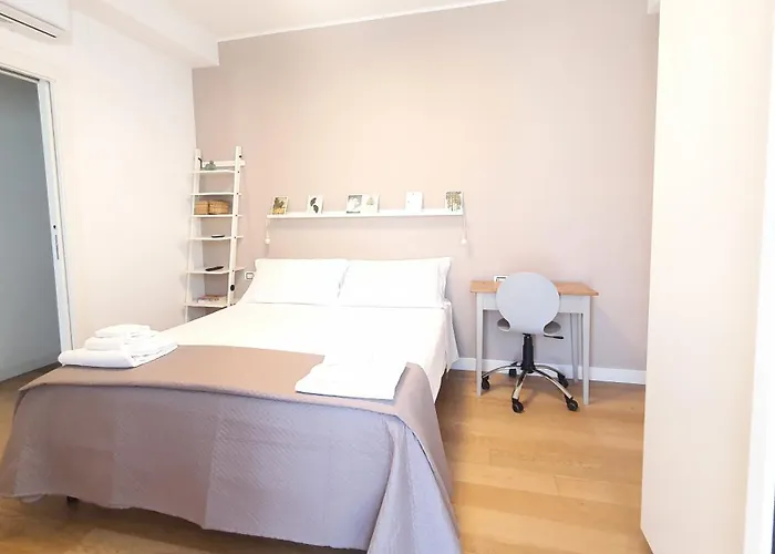 Majestic Seaview - Centro 公寓 *